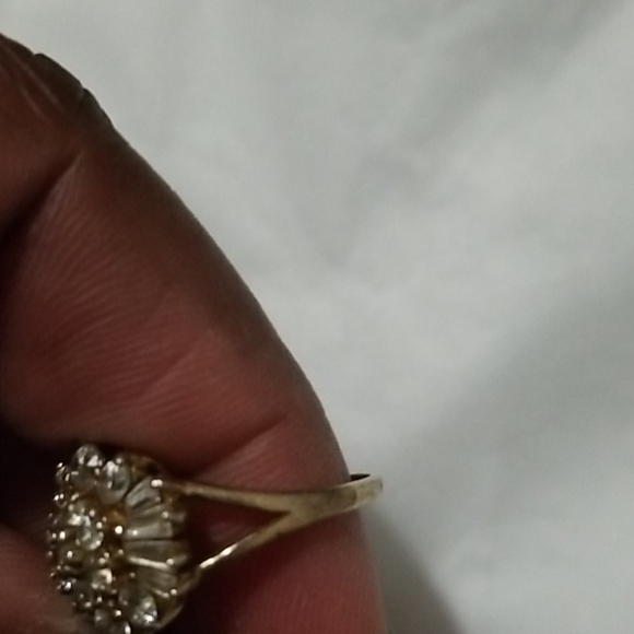 925 Cluster Diamond Ring - Picture 4 of 5